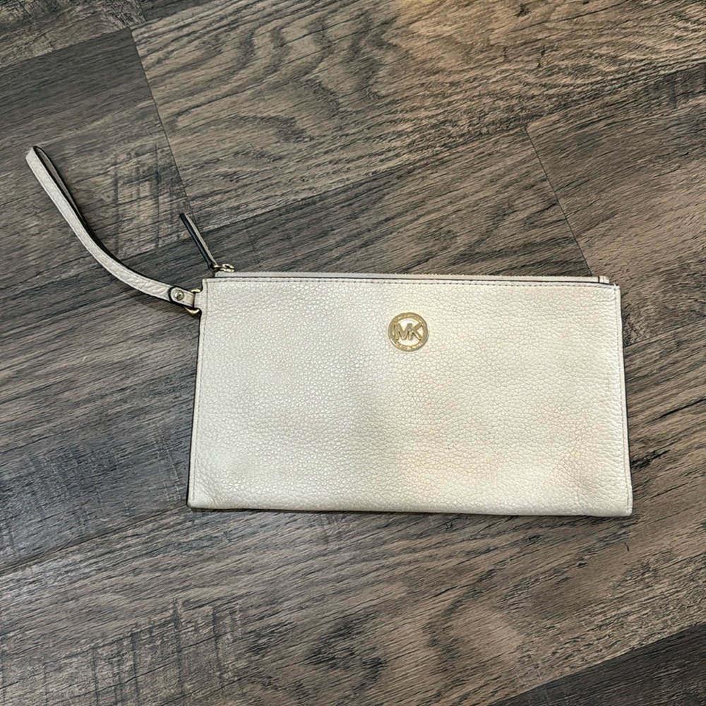 Michael Kors Jet Set Travel Large Perforated Wristlet in Beige & Gold